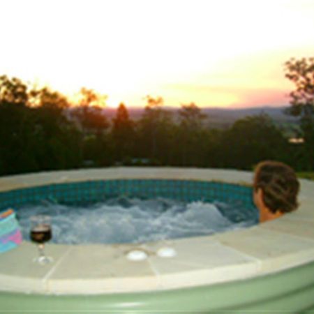 Wallaby Ridge Retreat Mount Tamborine Exterior foto